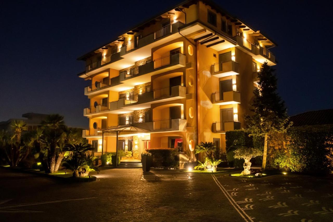 Hotel Orizzonte لاغو باتريا المظهر الخارجي الصورة